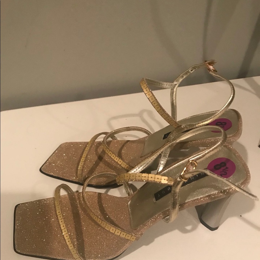 Sandals - Picture 3 of 3
